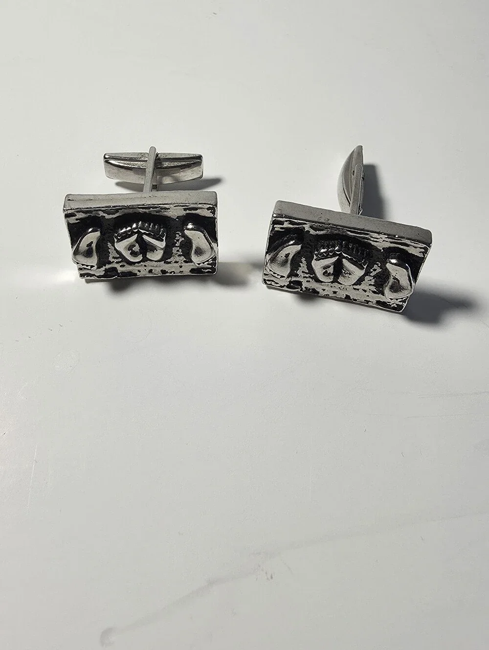 Vtg Silver-Tone Rectangular Men’s Cufflinks with Patterned Relief 